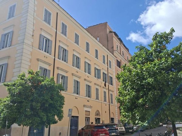 appartamento in vendita a Roma in zona Celio