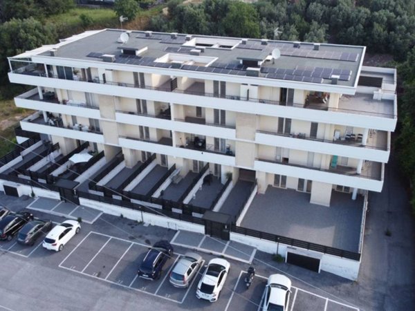 appartamento in vendita a Roma in zona Tor Vergata/Torrenova
