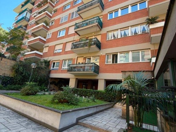 appartamento in vendita a Roma in zona EUR