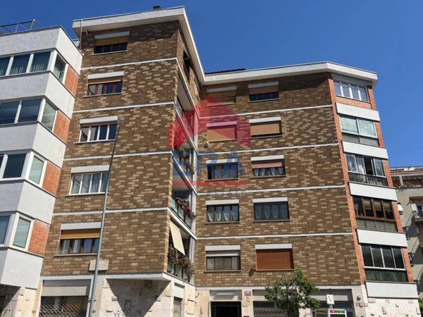 appartamento in vendita a Roma in zona Ardeatino