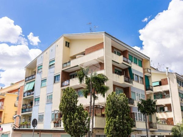 appartamento in vendita a Roma in zona Aurelio