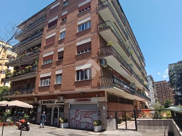 appartamento in vendita a Roma in zona Prenestino-Labicano