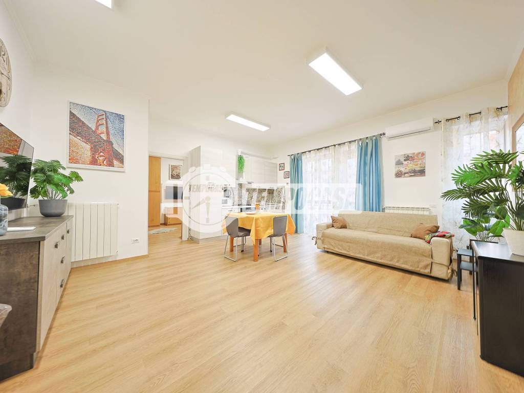 appartamento in vendita a Roma in zona Acilia