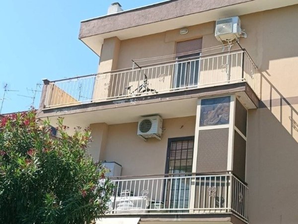 appartamento in vendita a Roma in zona Finocchio