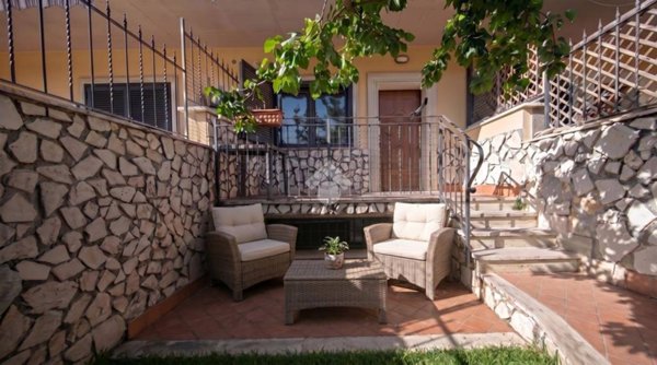 casa indipendente in vendita a Roma