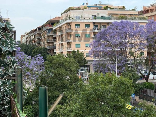 appartamento in vendita a Roma in zona Gianicolense
