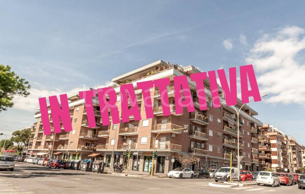 appartamento in vendita a Roma in zona Ostia