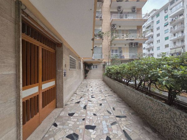 appartamento in vendita a Roma in zona Ostiense