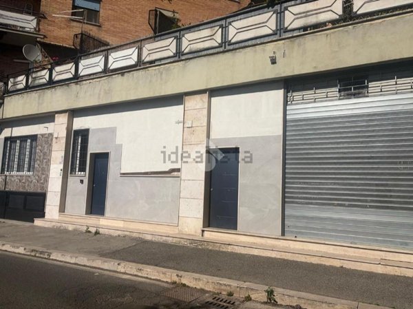appartamento in vendita a Roma in zona Tuscolano