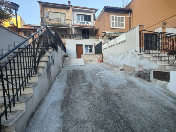 casa indipendente in vendita a Roma in zona La Giustiniana