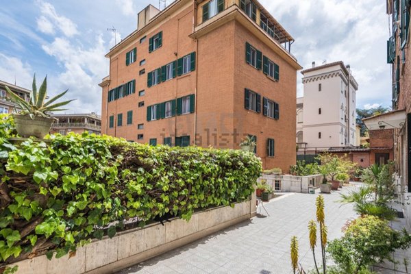 appartamento in vendita a Roma in zona Gianicolense