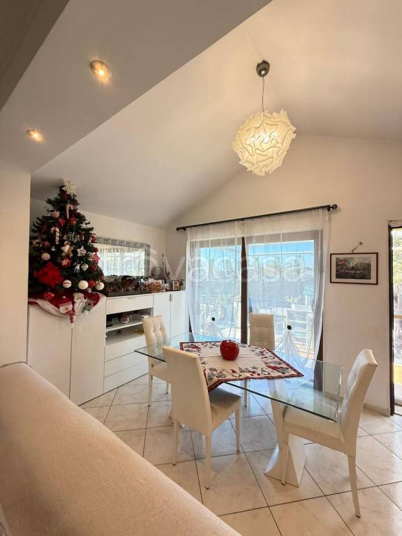 casa indipendente in vendita a Roma in zona Spregamore