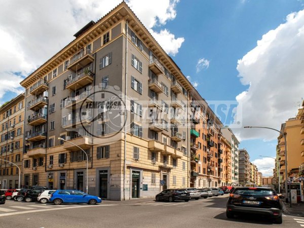 appartamento in vendita a Roma in zona Tuscolano