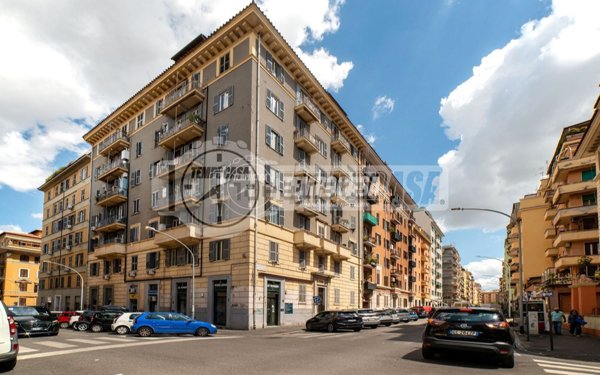 appartamento in vendita a Roma in zona Tuscolano