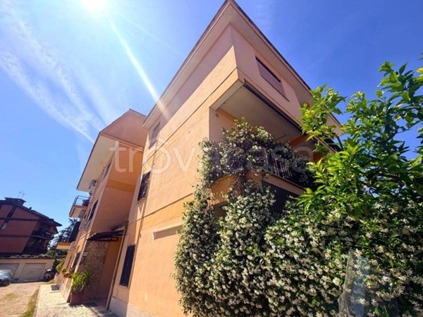 appartamento in vendita a Roma in zona Appio Claudio