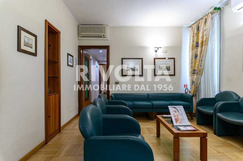 ufficio in vendita a Roma in zona Parioli