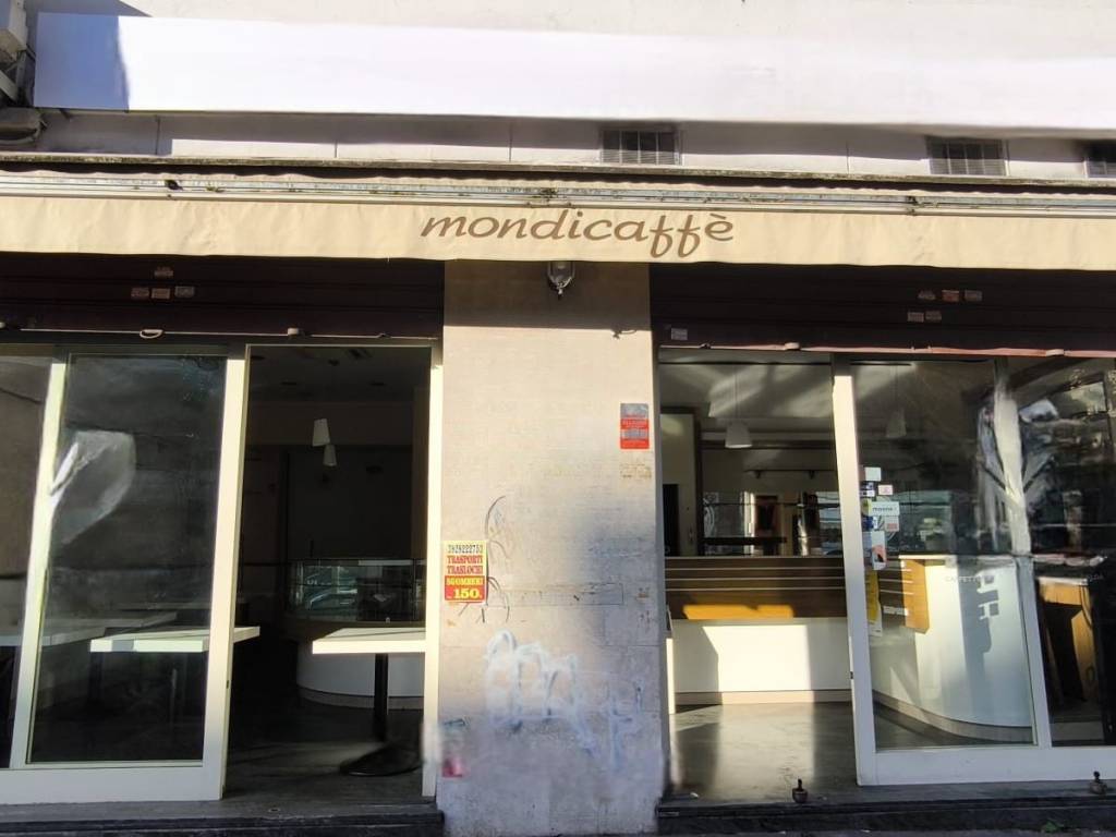 negozio in vendita a Roma in zona EUR