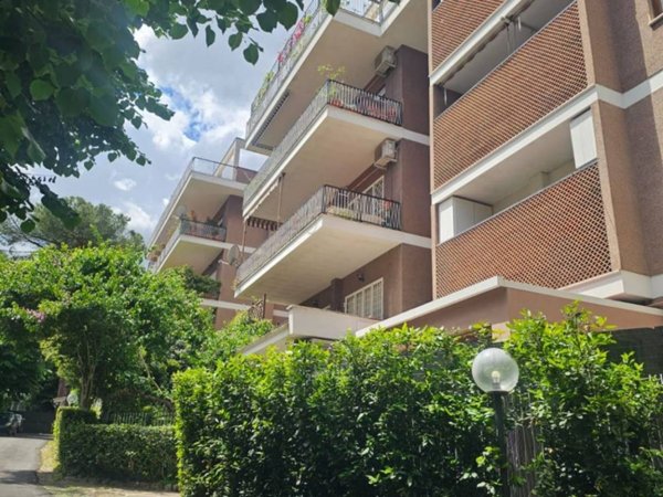 appartamento in vendita a Roma in zona Grottarossa