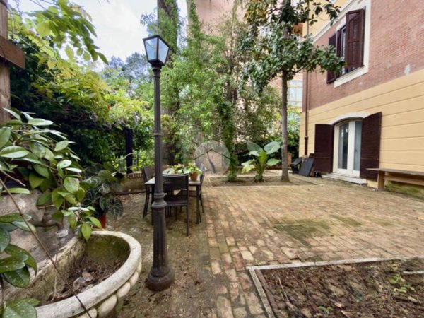 appartamento in vendita a Roma in zona Monte Sacro/Talenti
