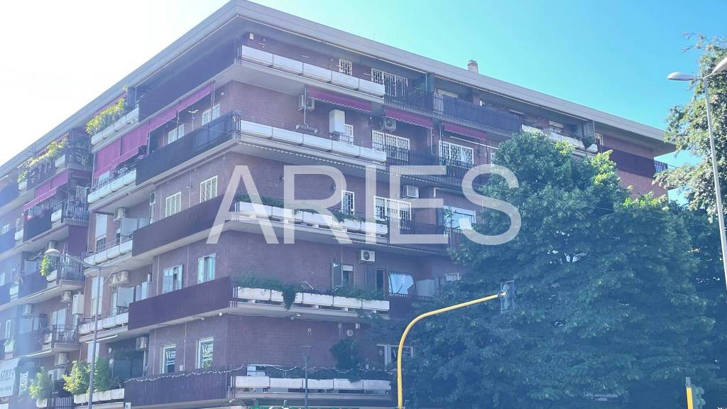 appartamento in vendita a Roma in zona Gianicolense