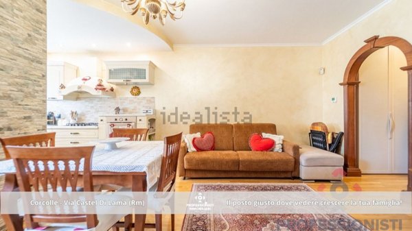 casa indipendente in vendita a Roma in zona Giardini di Corcolle