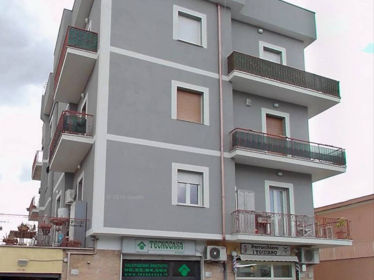 appartamento in vendita a Roma in zona Tor Cervara