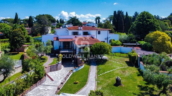 casa indipendente in vendita a Roma in zona Casal Monastero