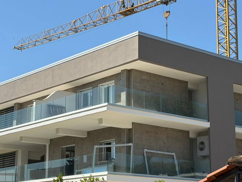 appartamento in vendita a Roma in zona Axa