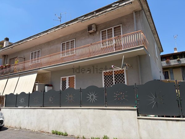 appartamento in vendita a Roma in zona Casal Morena