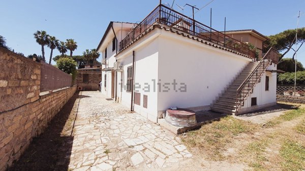 casa indipendente in vendita a Roma in zona Castel di Leva