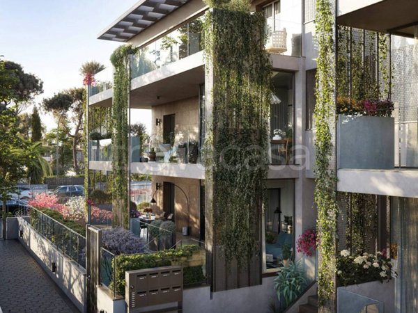 appartamento in vendita a Roma in zona Axa