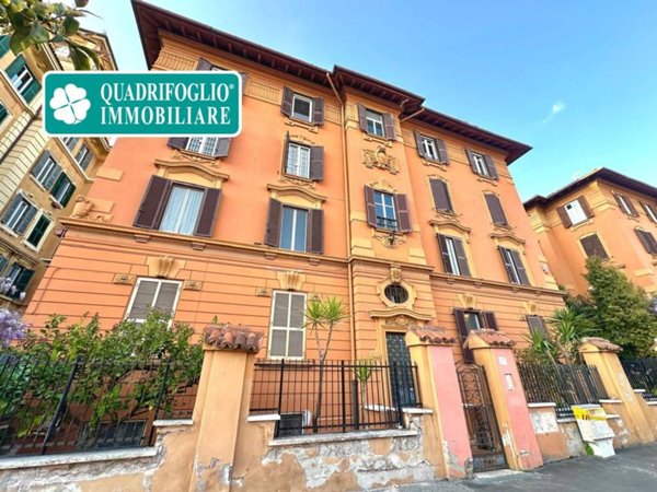 appartamento in vendita a Roma in zona Tuscolano