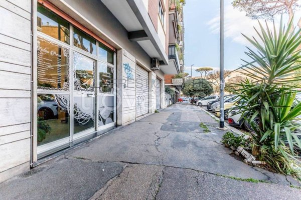 appartamento in vendita a Roma in zona Ostia