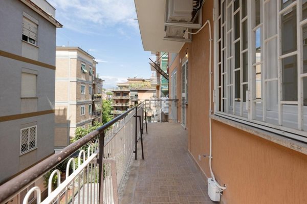 appartamento in vendita a Roma in zona Gianicolense