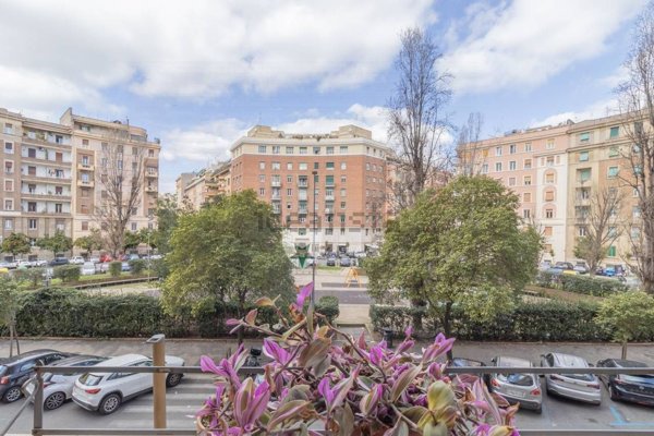 appartamento in vendita a Roma in zona Della Vittoria