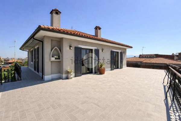 appartamento in vendita a Roma in zona Finocchio