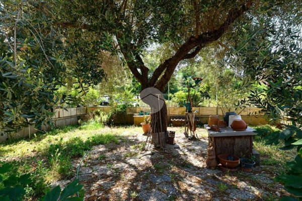 casa indipendente in vendita a Roma in zona Portuense