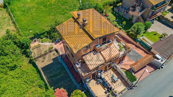 appartamento in vendita a Roma in zona Casalotti