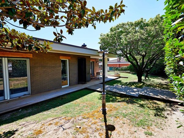 casa indipendente in vendita a Roma in zona La Pisana
