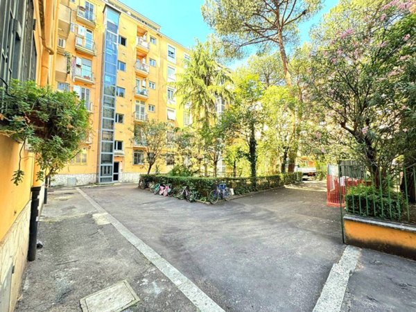 appartamento in vendita a Roma in zona Appio Claudio