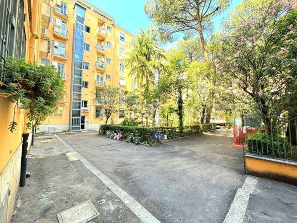 appartamento in vendita a Roma in zona Appio Claudio