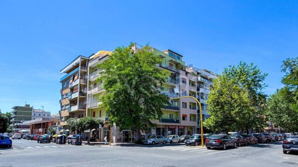 appartamento in vendita a Roma in zona Ostia