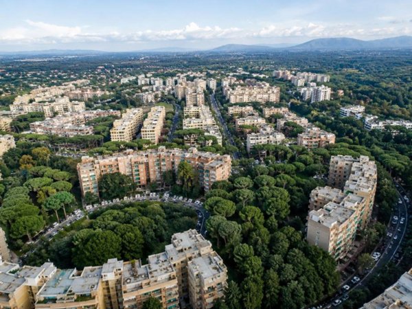 appartamento in vendita a Roma in zona Giuliano Dalmata