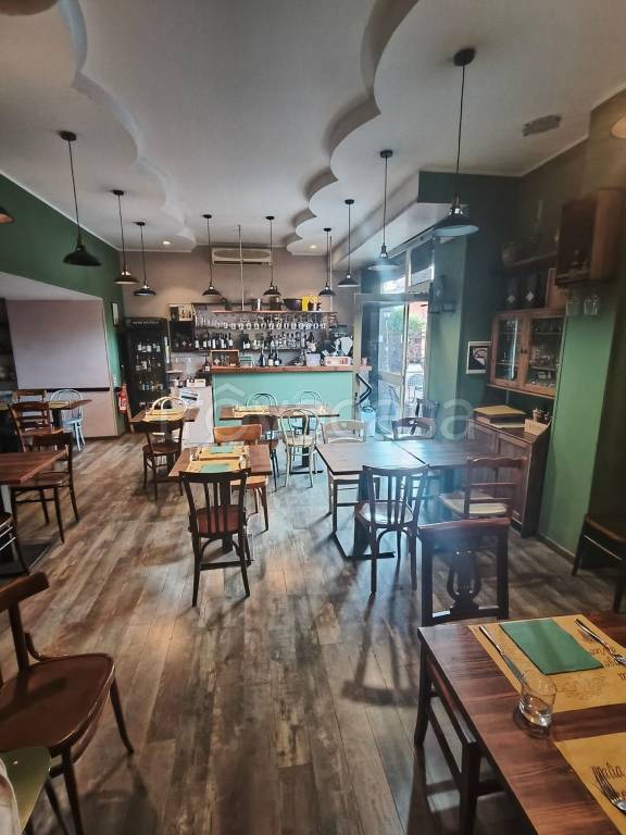 negozio in vendita a Roma in zona Acilia
