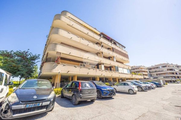 appartamento in vendita a Roma in zona Ponte Mammolo