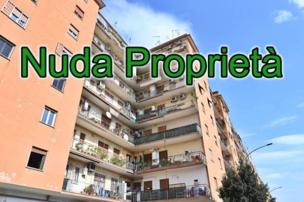 appartamento in vendita a Roma in zona Prenestino-Labicano