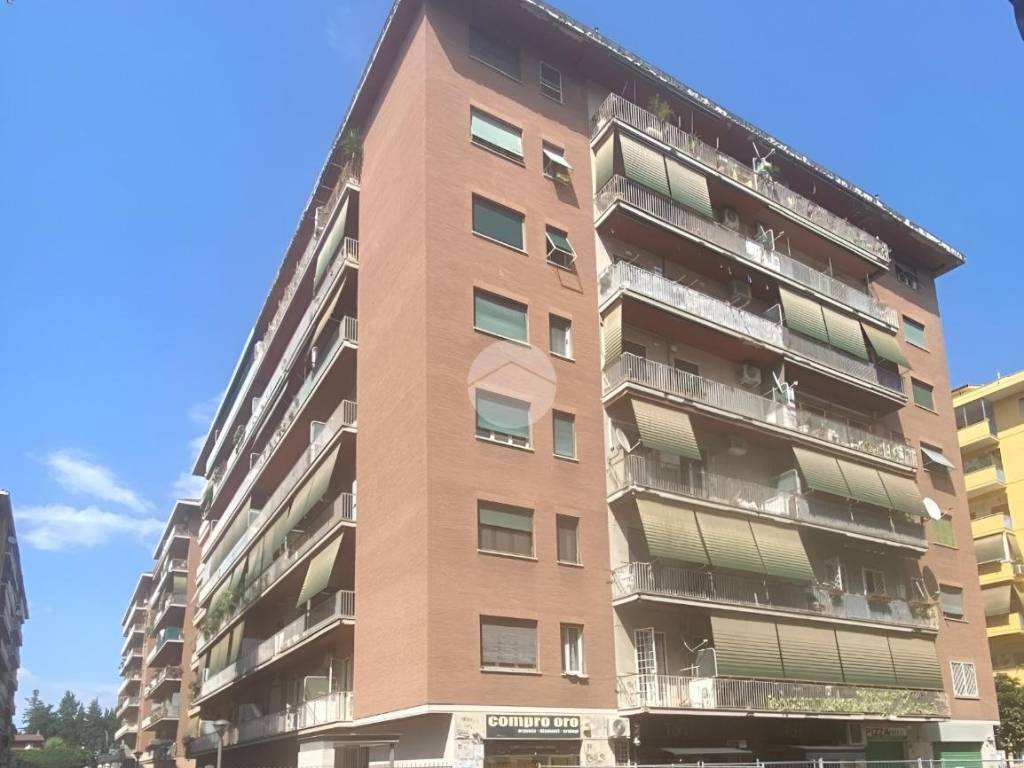 appartamento in vendita a Roma in zona Don Bosco