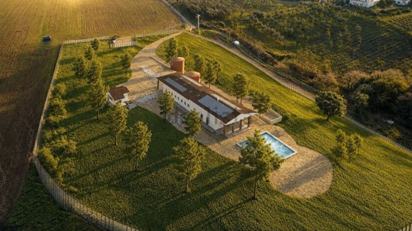 casale in vendita a Roma in zona Giuliano Dalmata