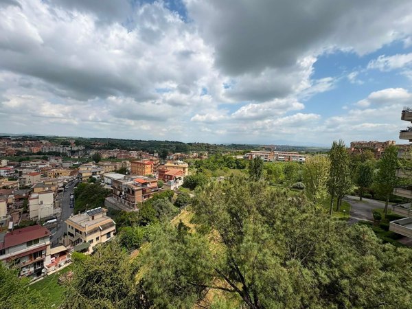 appartamento in vendita a Roma in zona Labaro