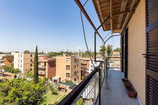 appartamento in vendita a Roma in zona Torrevecchia
